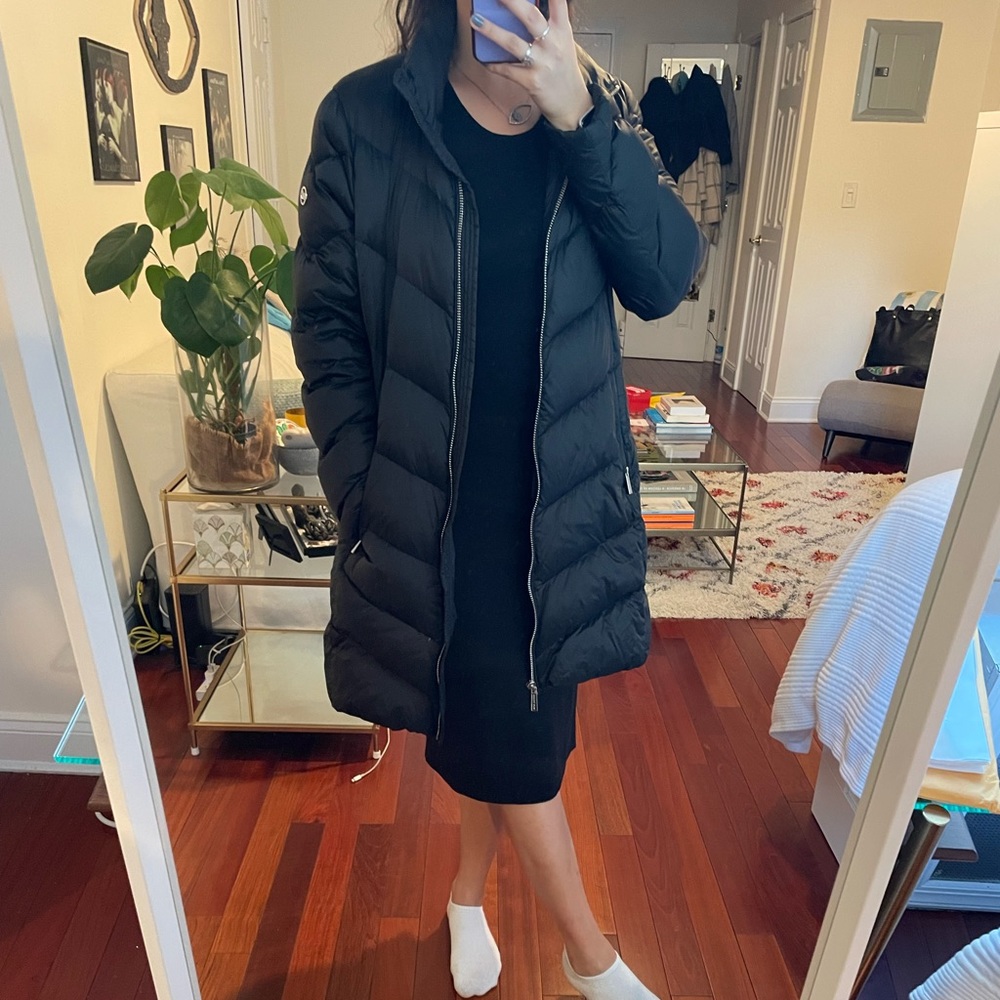 Michael Kors Mid Length Puffer Coat, Size Large Down filled